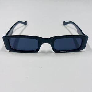 Y2k 2000s vintage style black surfer rectangular sunglasses